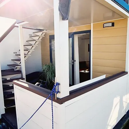 Отель Fenyves Yacht Club Superior Балатонфеньвеш