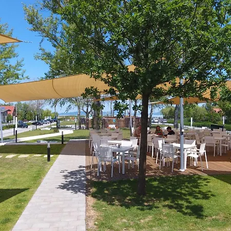 Fenyves Yacht Club Superior Hotel 3*