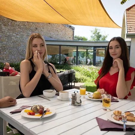 Fenyves Yacht Club Superior Балатонфеньвеш