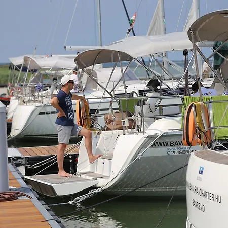 Hotel Fenyves Yacht Club Superior 3*