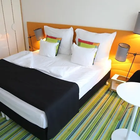 Отель Fenyves Yacht Club Superior 3*